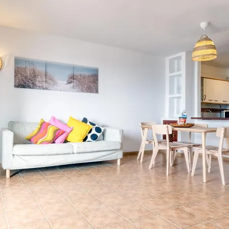 El Charcon A - Beachfront View By Lanzarote Arrieta (Lanzarote)