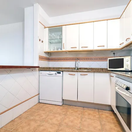 El Charcon A - 10 Meters To The By Lanzarote Arrieta (Lanzarote)