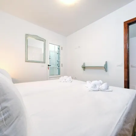 El Charcon A - Beachfront View By Lanzarote * Arrieta (Lanzarote)