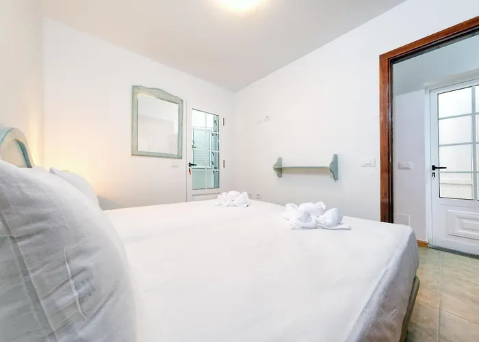 El Charcon A - Beachfront View By Lanzarote * 阿列塔