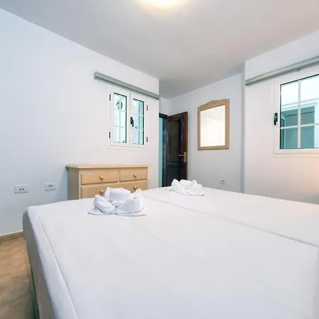 Apartamento El Charcon A - 10 Meters To The By Lanzarote *